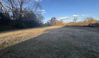 104 CHESTNUT St, Abbeville, SC 29620