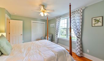 6 Carolina Ln, Beaufort, SC 29907