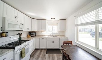4575 Sawtooth St, Chubbuck, ID 83202