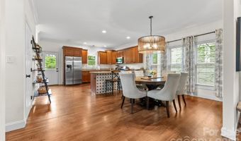 118 Houston St, Asheville, NC 28801