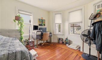 51 Warner St, Newport, RI 02840