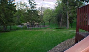 1112 Queens Ln, Anoka, MN 55303