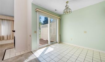 96 Nipmuc Trl B, North Providence, RI 02904