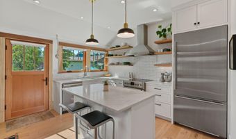 827 NW Delaware Ave, Bend, OR 97703