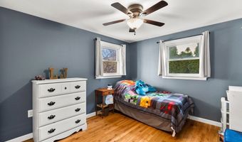 26 Algerine St, Berkley, MA 02779