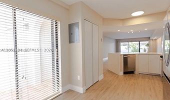 3525 Magellan Cir 626, Aventura, FL 33180