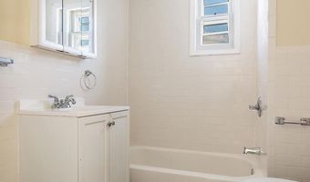30 W 29TH St 2/3, Bayonne, NJ 07002