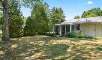 47 Kingsland Ct 6A, Charlestown, RI 02813