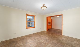 102 Lucerne, Baxley, GA 31513