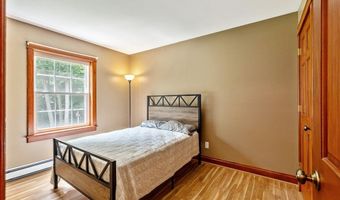 216 Wood Ln, Alburgh, VT 05440