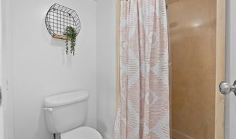 98-501 Koauka Loop A704, Aiea, HI 96701