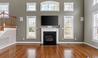 9118 Colonnade Cir, Ashland, VA 23005