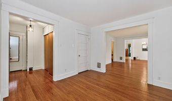 386 Division St, Amsterdam, NY 12010