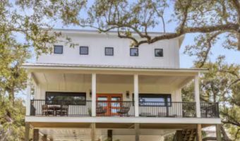 218 Thomas St, Bay St. Louis, MS 39520