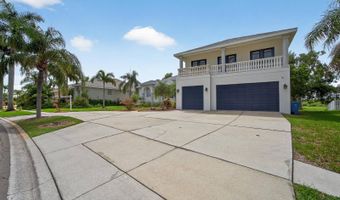 924 Bunker View Dr, Apollo Beach, FL 33572