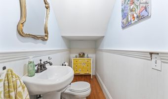 23 Chapel St, Augusta, ME 04330