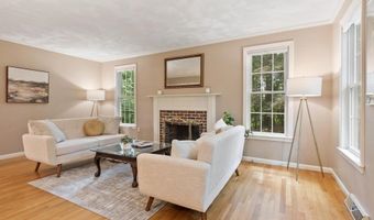 8 Whitney Ln, Boxborough, MA 01719