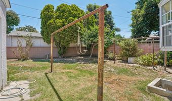 10018 San Vincente Ave, South Gate, CA 90280
