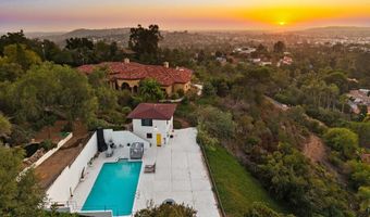 9586 Alto Dr, La Mesa, CA 91941