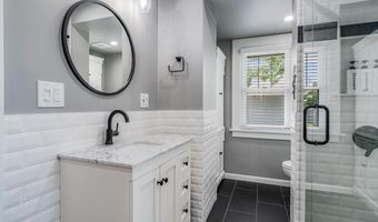 1209 S Jackson St, Auburn, IN 46706
