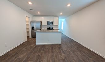 10520 RAINBOW Frst, Adkins, TX 78101