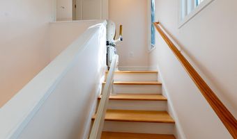 4614 ROXBURY Dr, Bethesda, MD 20814