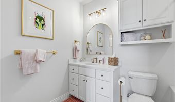4414 S 86th Pl, Bentonville, AR 72713