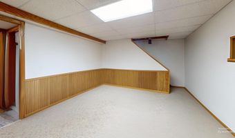 918 S 1st St, Albion, NE 68620