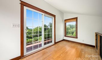 15 Deaver Dr, Asheville, NC 28806