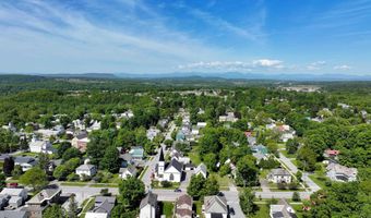 38 North St, Bristol, VT 05443