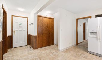 902 11th Ave SW, Austin, MN 55912