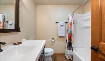 5 Loop Rd, Devils Tower, WY 82714
