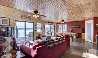 102 206th St, Alden, WI 54026