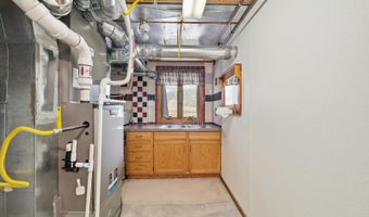 1251 TOMAHAWK Rd, Cheyenne, WY 82009