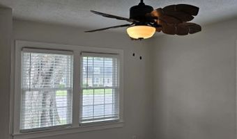 4512 Columbus Ave, Anderson, IN 46013