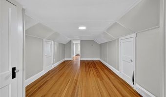 112 Villa Ave, Cranston, RI 02905