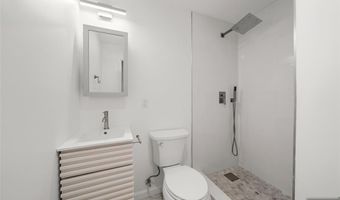 174 Pleasant Ave, Bergenfield, NJ 07621