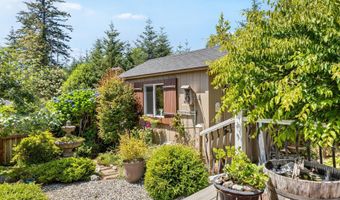 7180 VISTA RIDGE Dr, Brookings, OR 97415