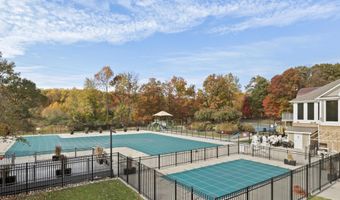 7441 HEATHERFIELD Ln, Alexandria, VA 22315