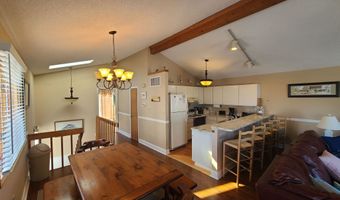 304 78th St, Avalon, NJ 08202