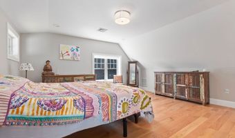 418 Mystic St, Arlington, MA 02474