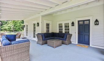 175 Cat Rock Rd, Cos Cob, CT 06807