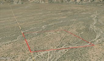 6705 E Red Barrel Rd, Yucca, AZ 86438