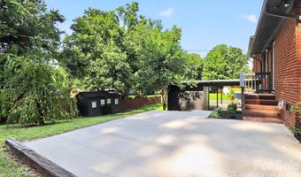 3617 Woodleaf Rd, Charlotte, NC 28205