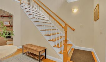 7 Tinker Pond Rd, Bolton, CT 06043