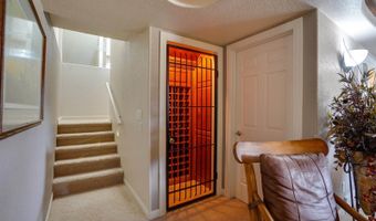 1700 Riverwood Dr, Bismarck, ND 58504