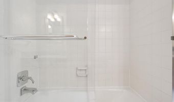 5110 DUVALL Dr, Bethesda, MD 20816