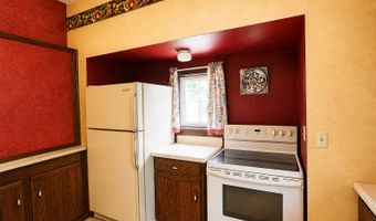 1009 S Kline St, Aberdeen, SD 57401