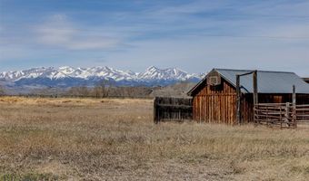 297 Big Timber Loop Rd, Big Timber, MT 59011