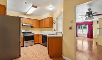 4851 BROOKSTONE Ter 23, Bowie, MD 20720